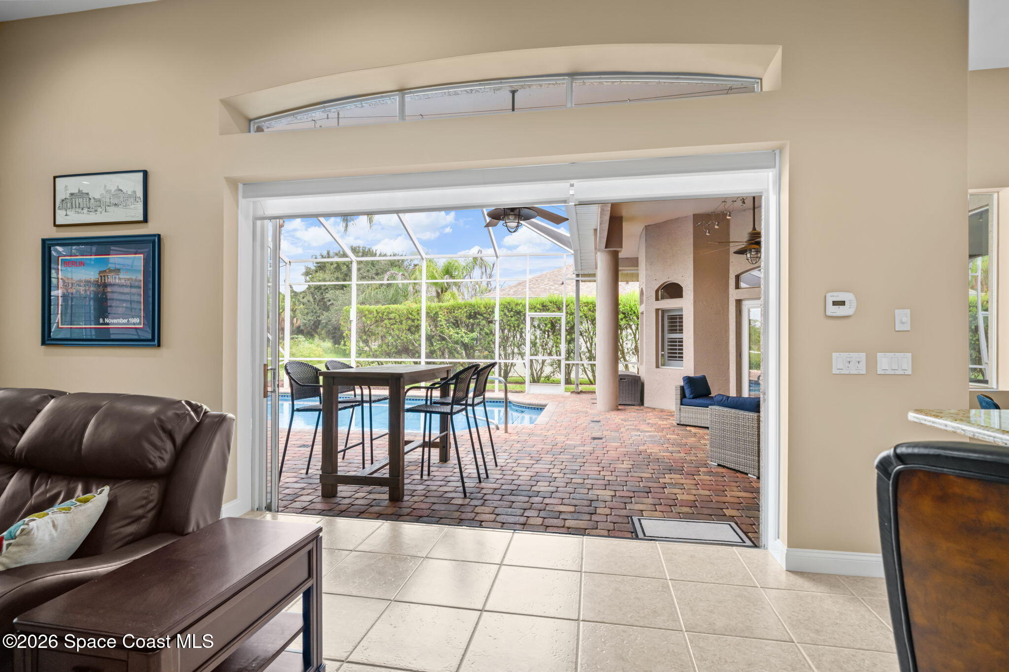 1045 Starling Way