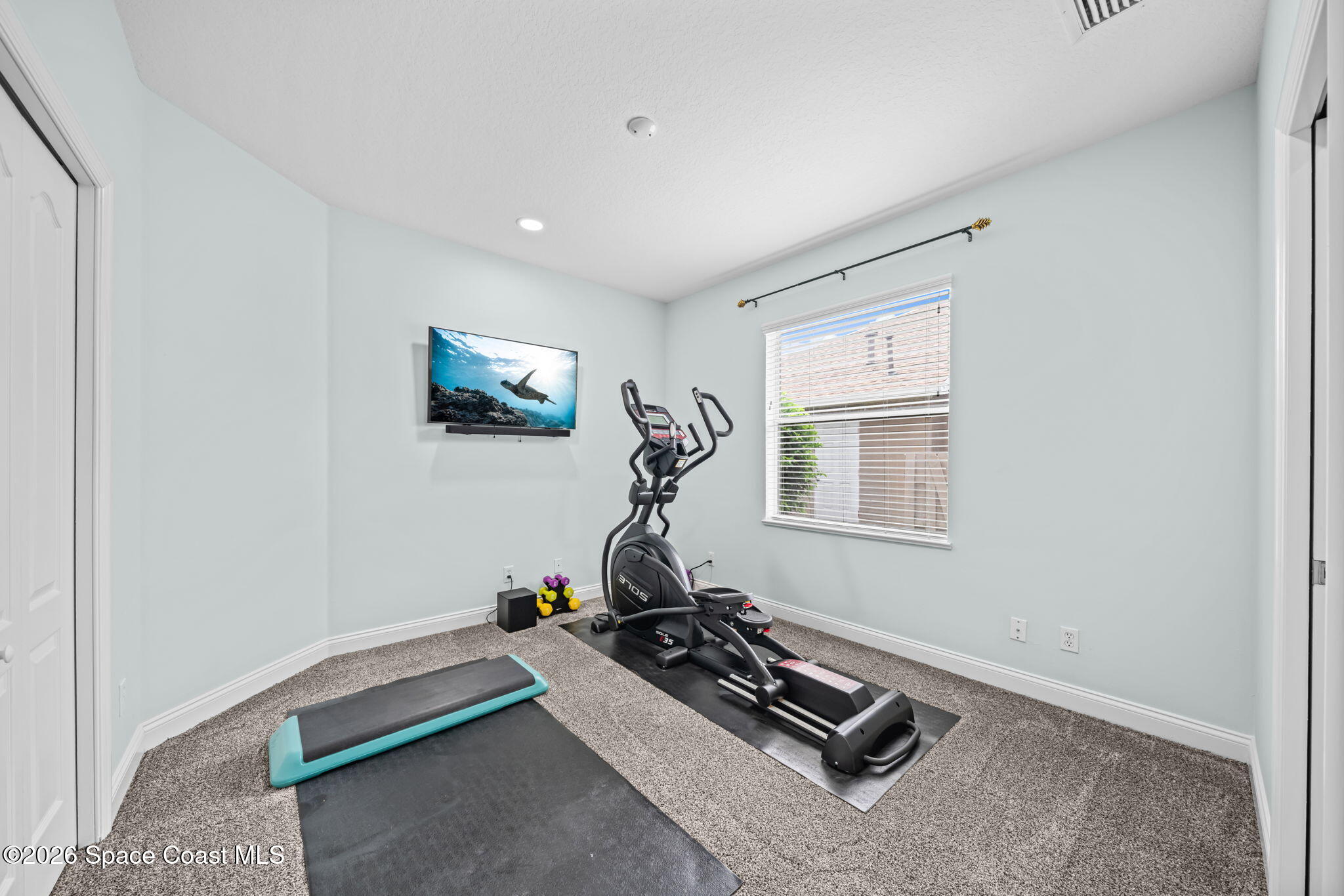 1045 Starling Way