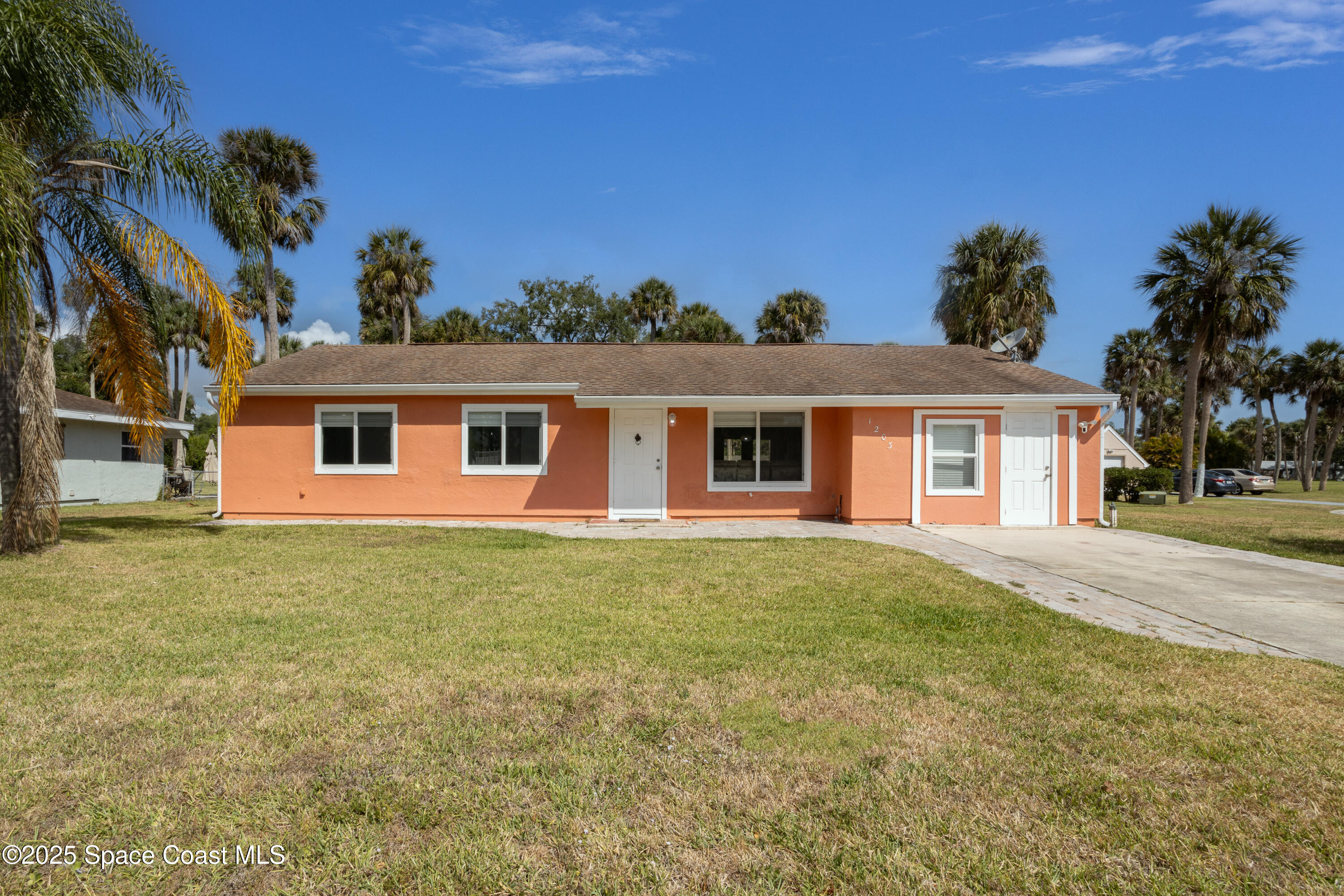 1203 Linmoor Circle NE