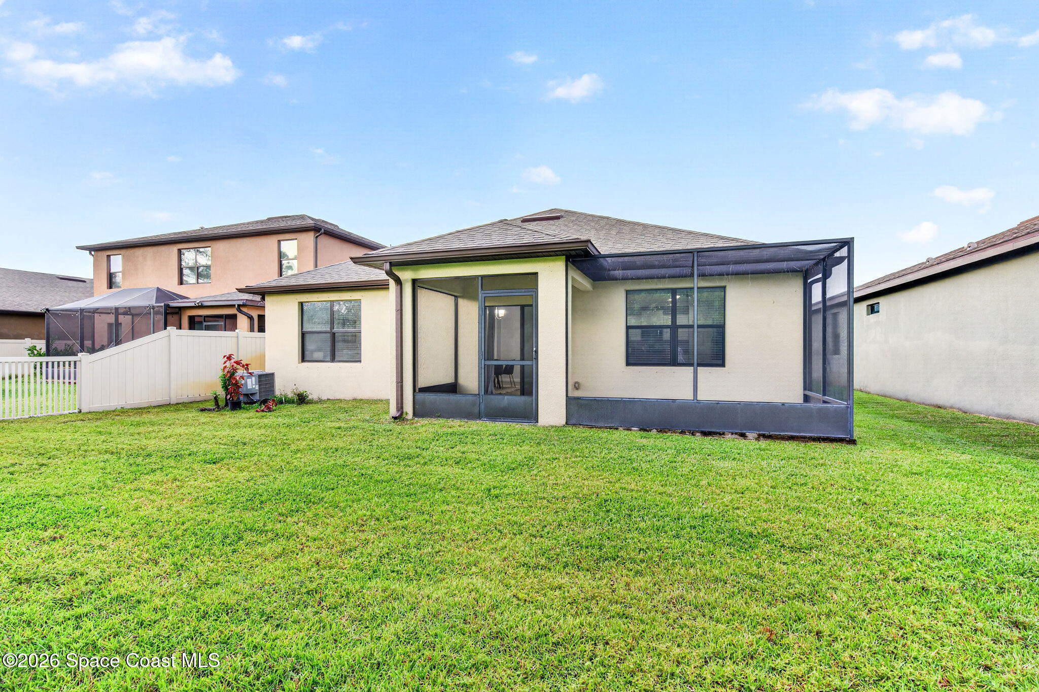 900 Old Country Road South E