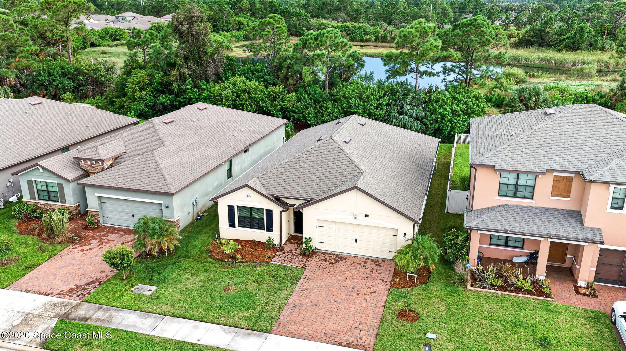 900 Old Country Road South E