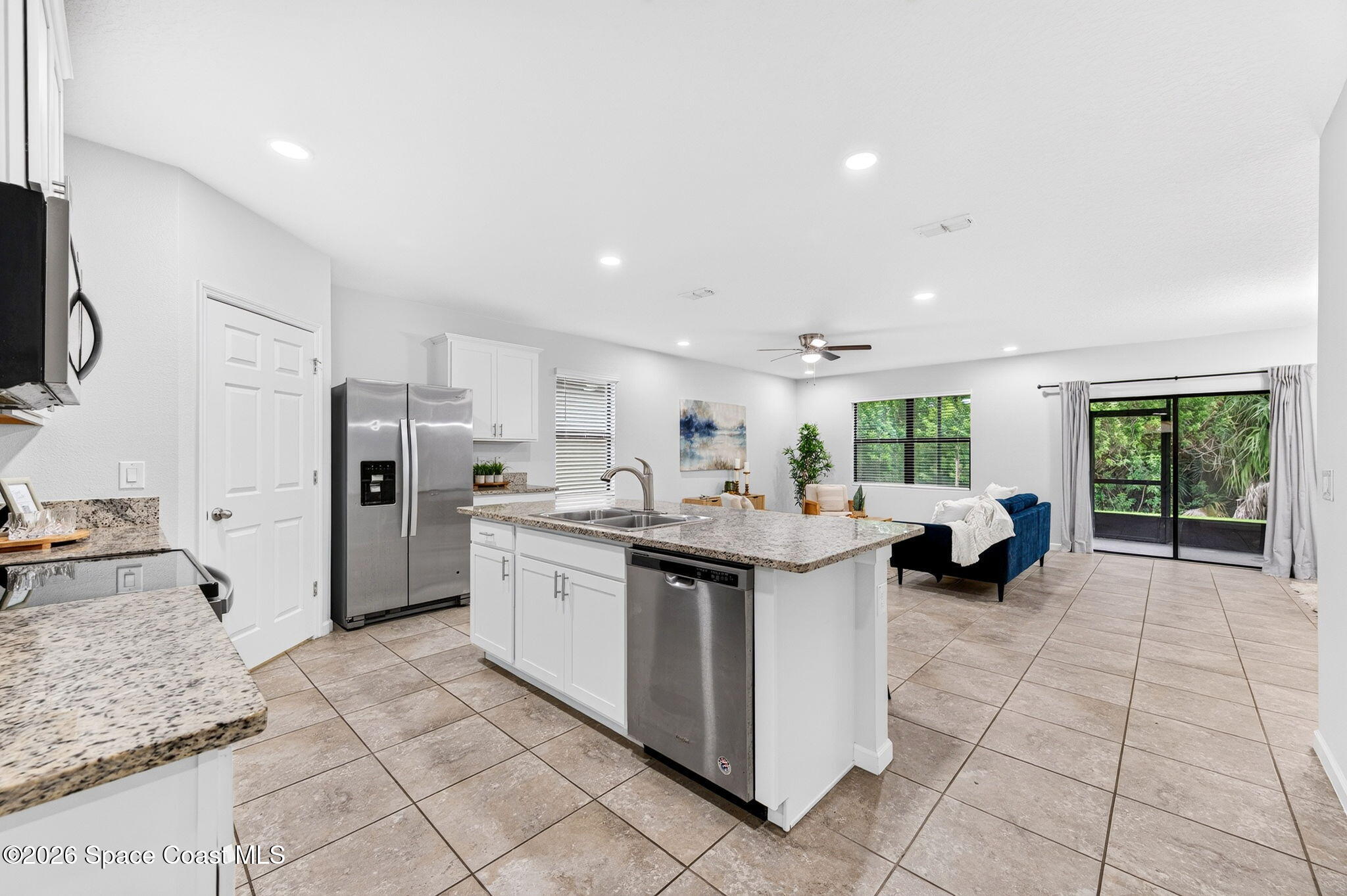 900 Old Country Road South E