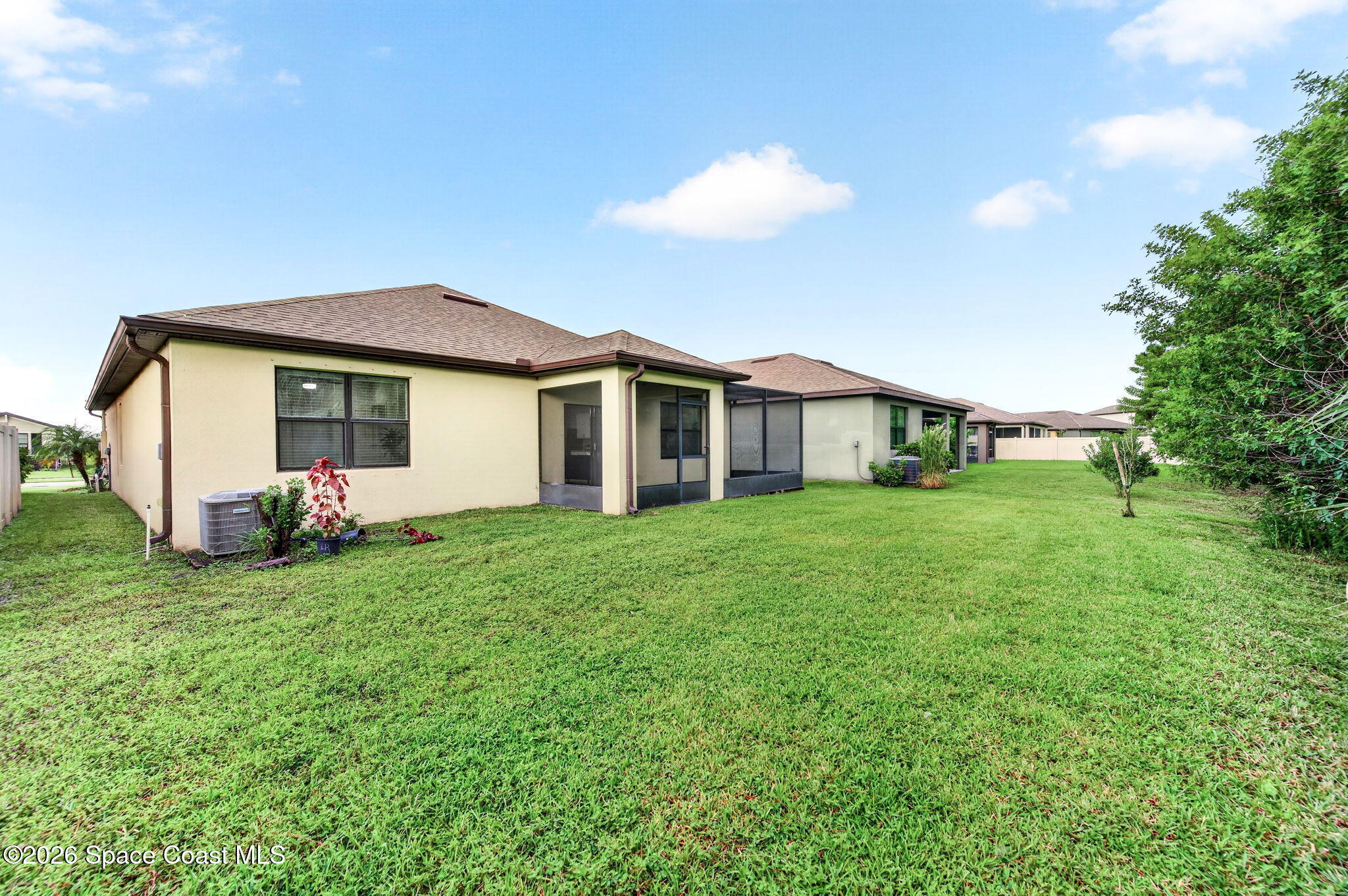 900 Old Country Road South E