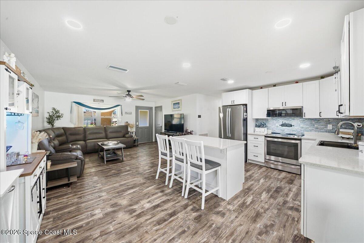 1320 Johns Circle