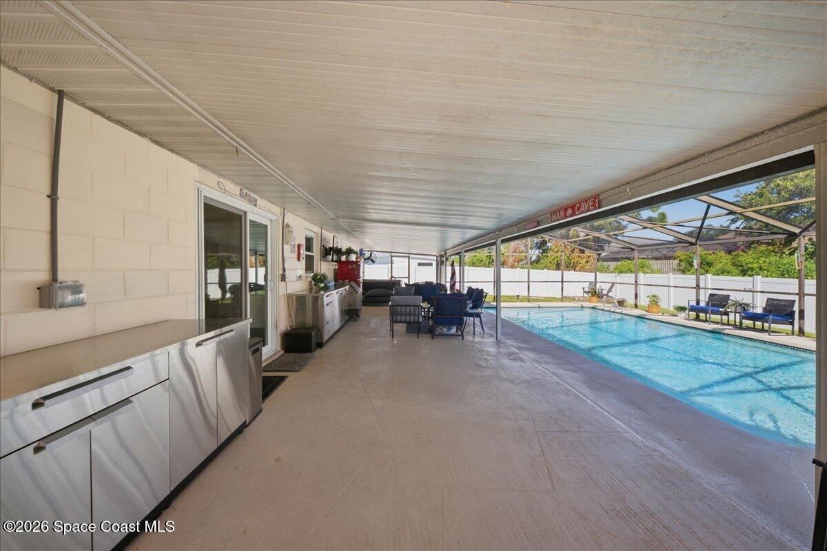 1320 Johns Circle