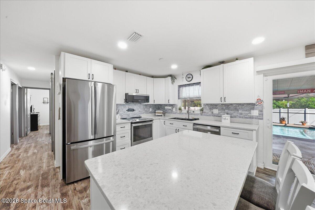 1320 Johns Circle