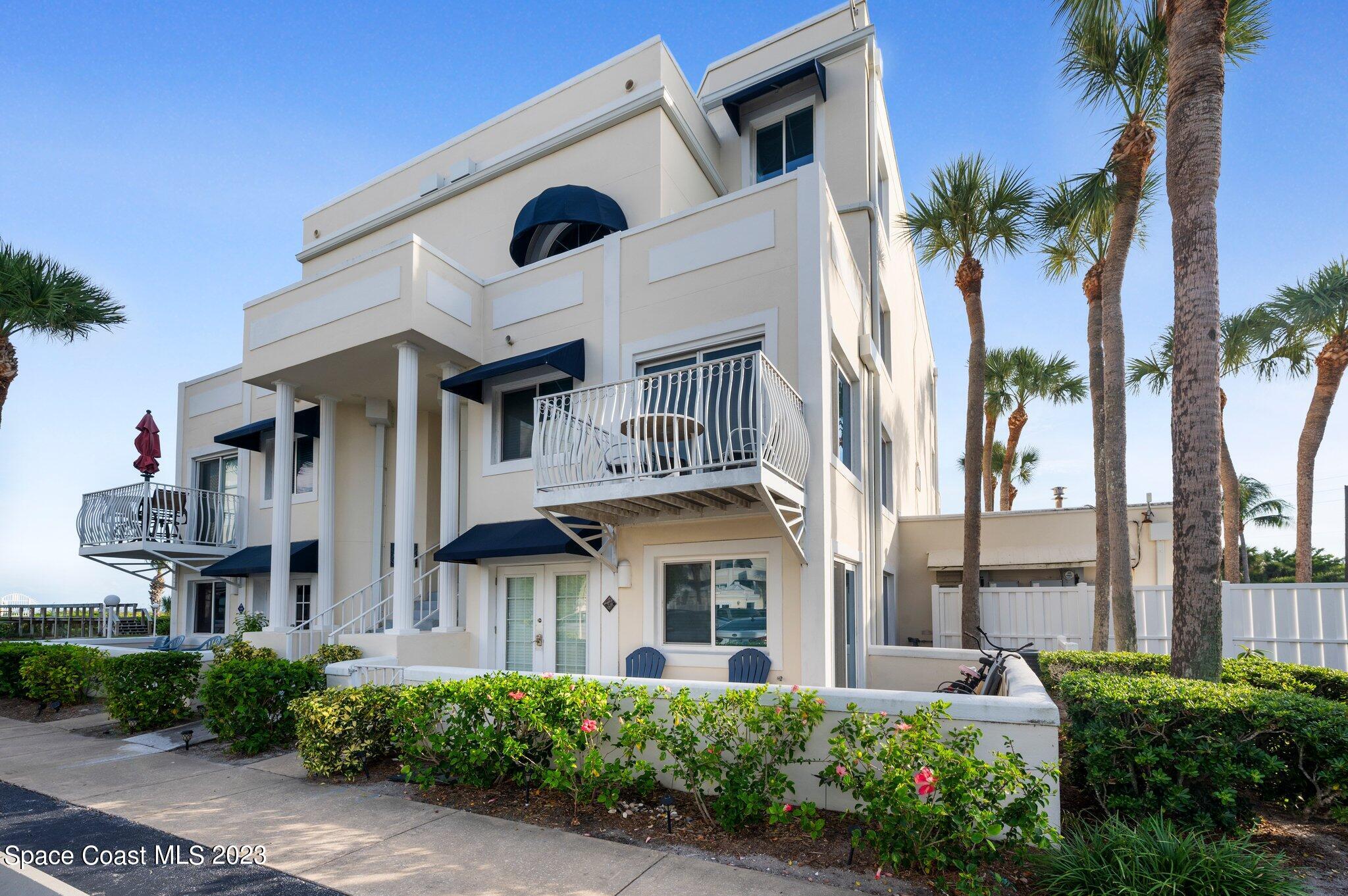 8600 Ridgewood Avenue, 3310