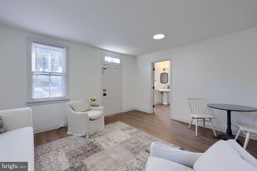 538-540 W KING STREET