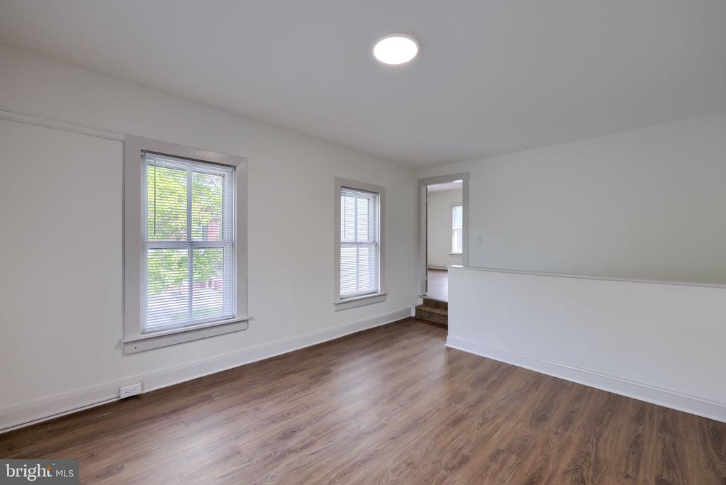538-540 W KING STREET