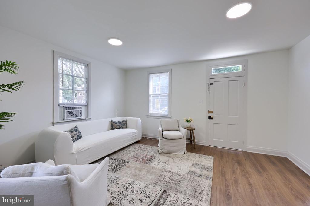 538-540 W KING STREET