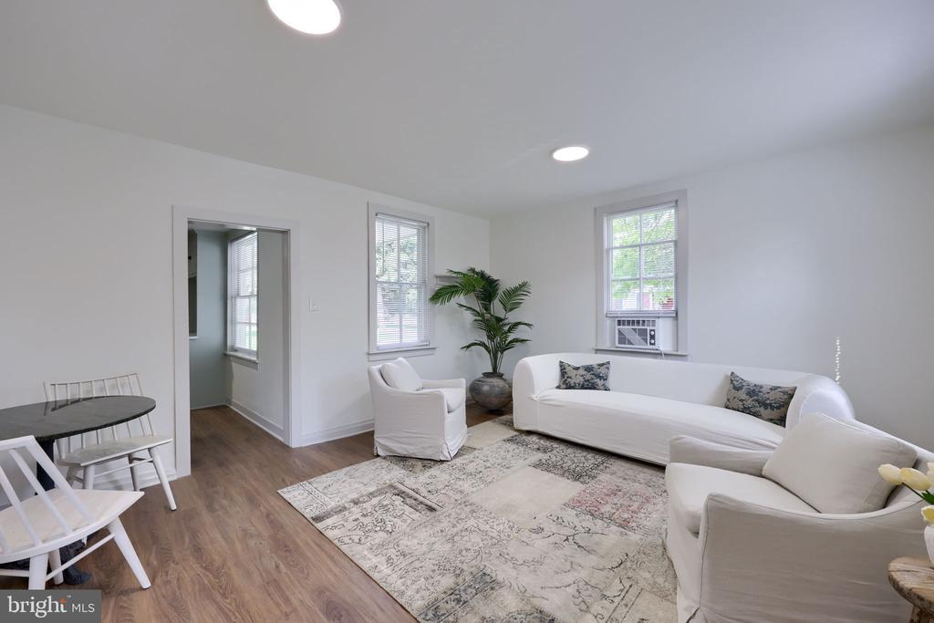 538-540 W KING STREET