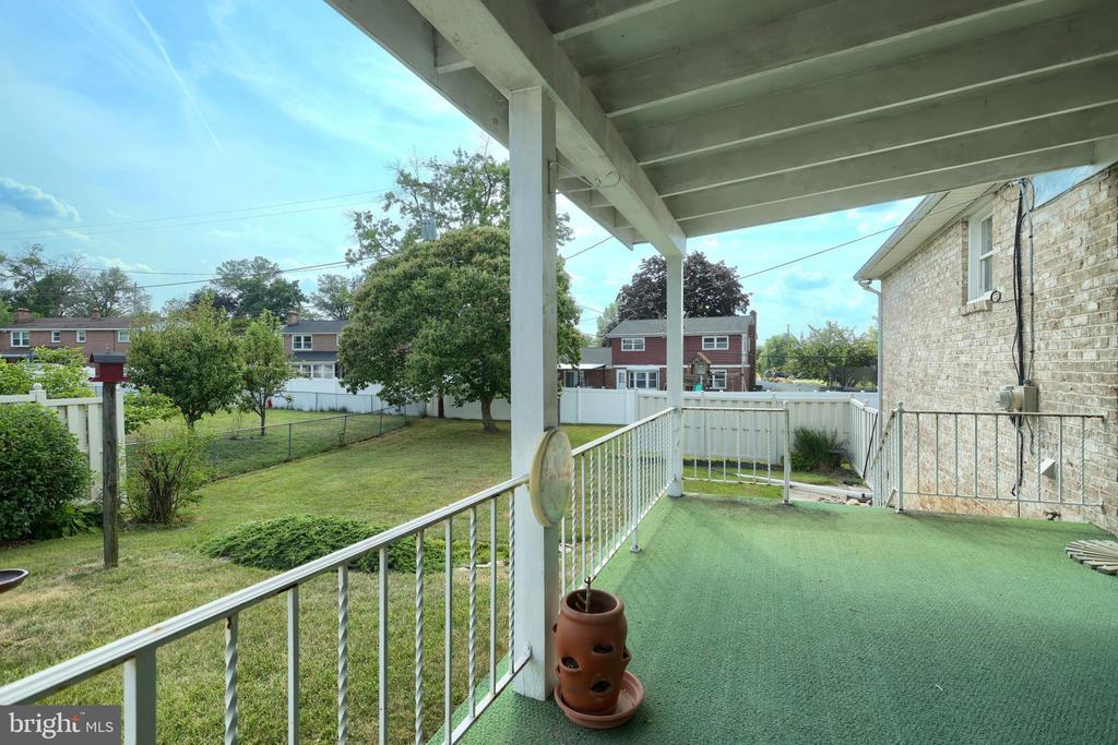 400 IVORY ROAD