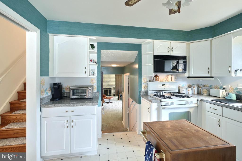 400 IVORY ROAD