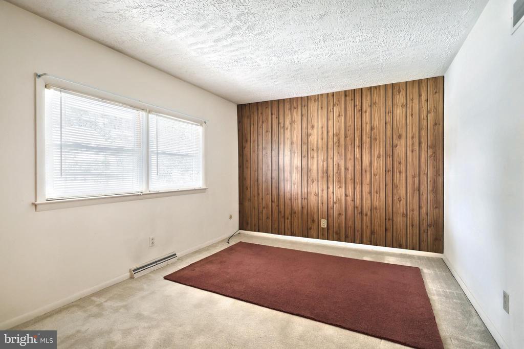 400 IVORY ROAD