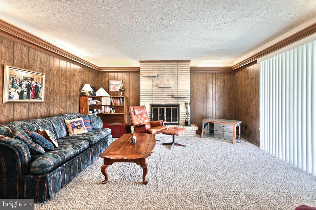 400 IVORY ROAD
