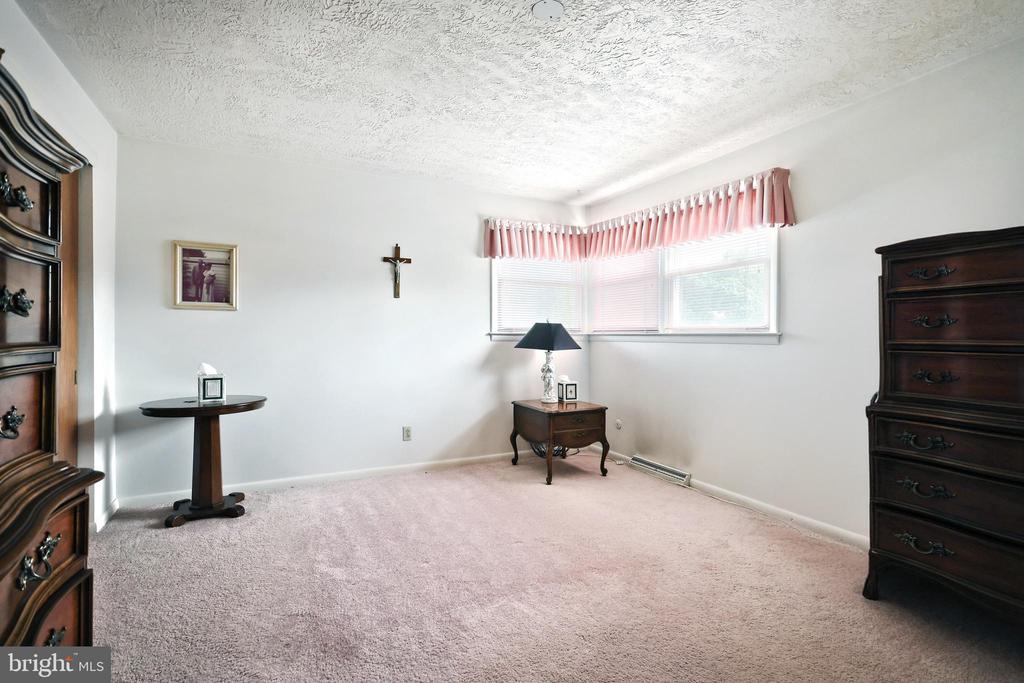 400 IVORY ROAD