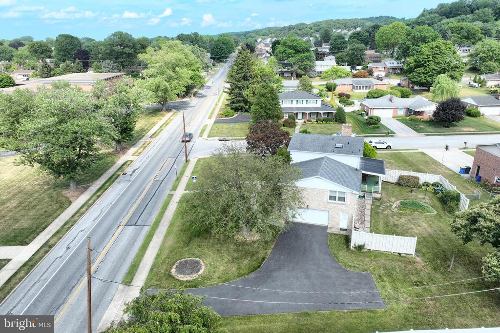 400 IVORY ROAD