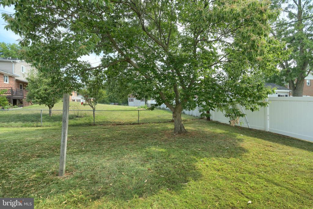400 IVORY ROAD