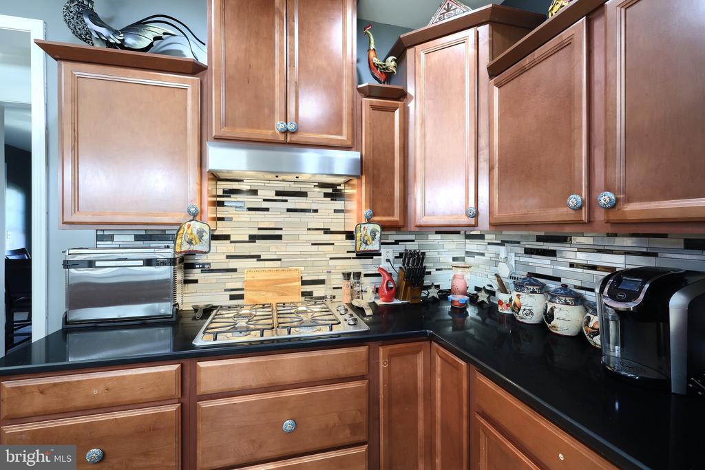 4010 CHAPMAN COURT