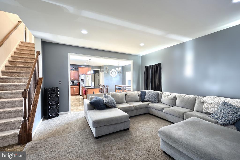 4010 CHAPMAN COURT