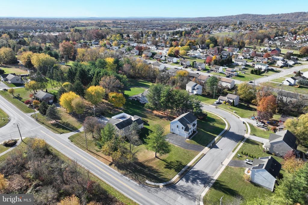 4010 CHAPMAN COURT
