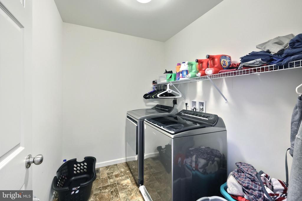 4010 CHAPMAN COURT