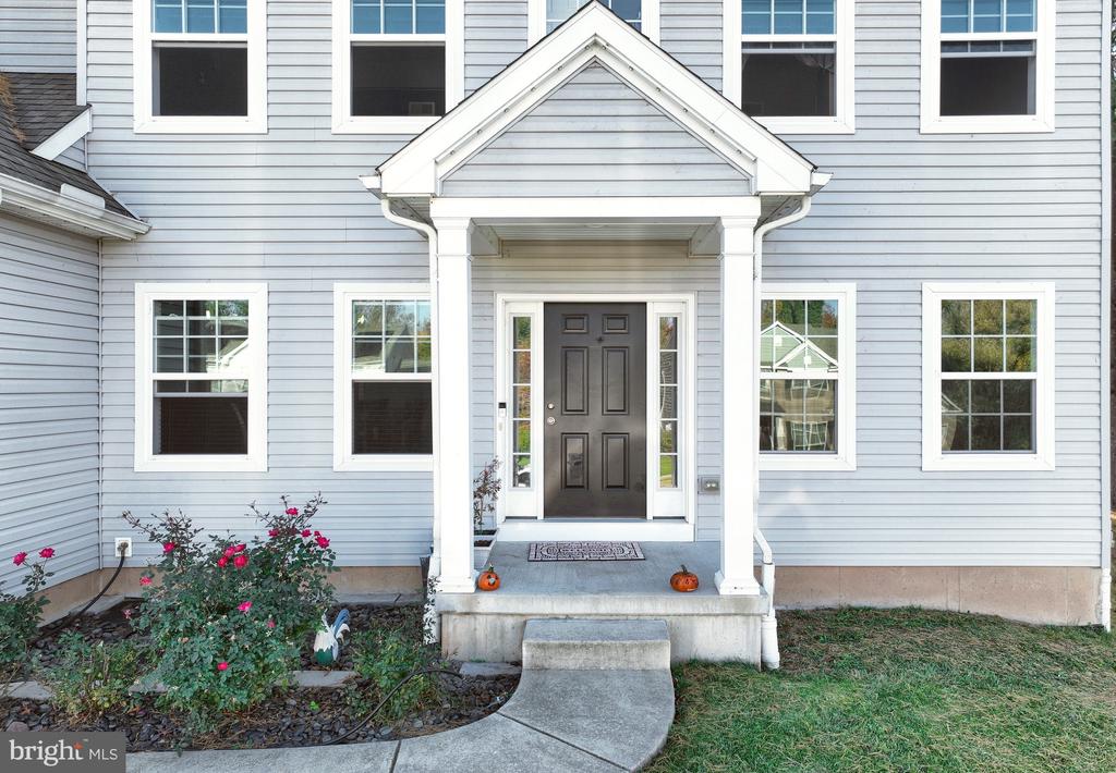 4010 CHAPMAN COURT