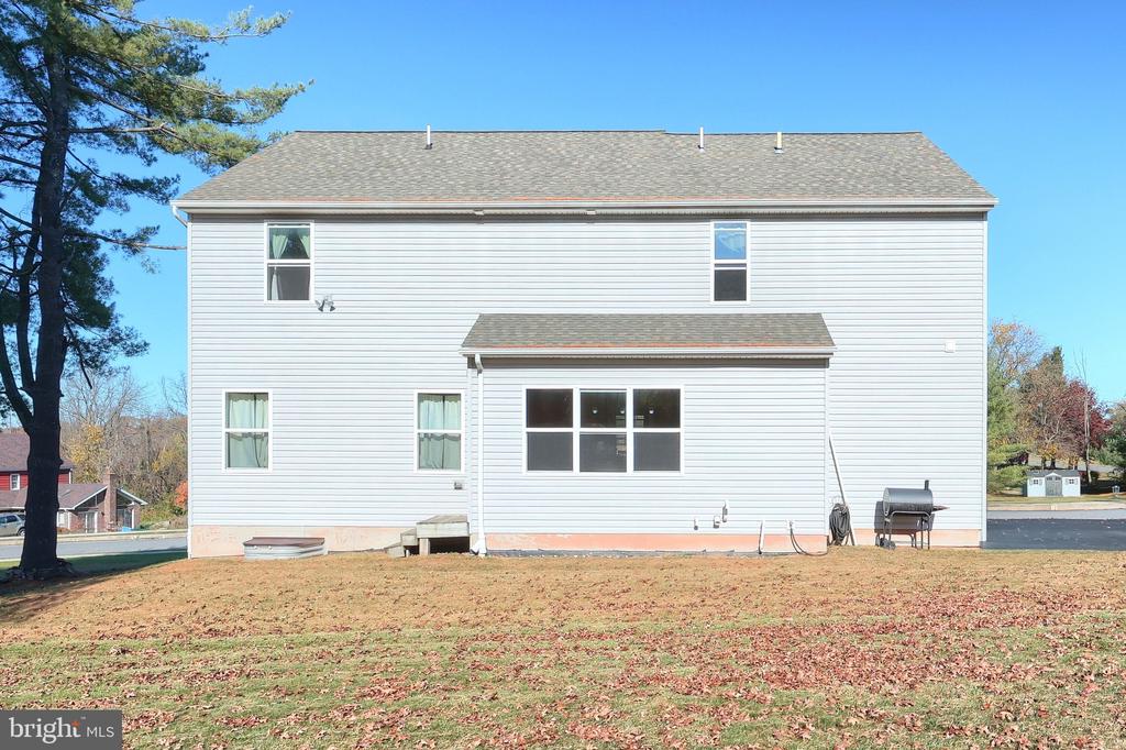 4010 CHAPMAN COURT