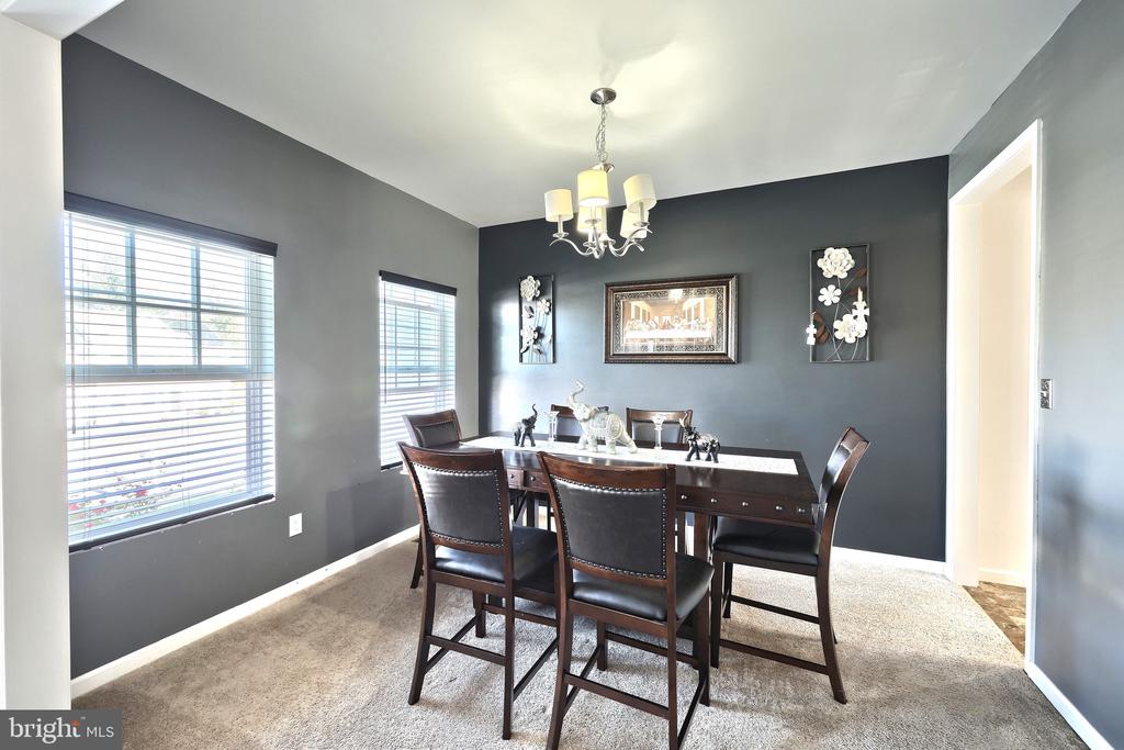 4010 CHAPMAN COURT