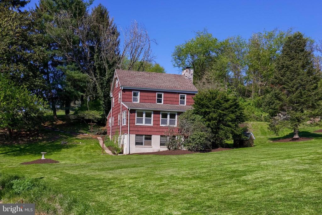 420 MELLINGER DRIVE