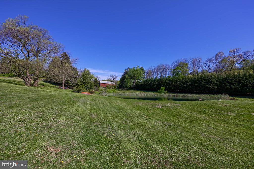 420 MELLINGER DRIVE