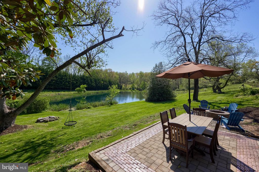 420 MELLINGER DRIVE