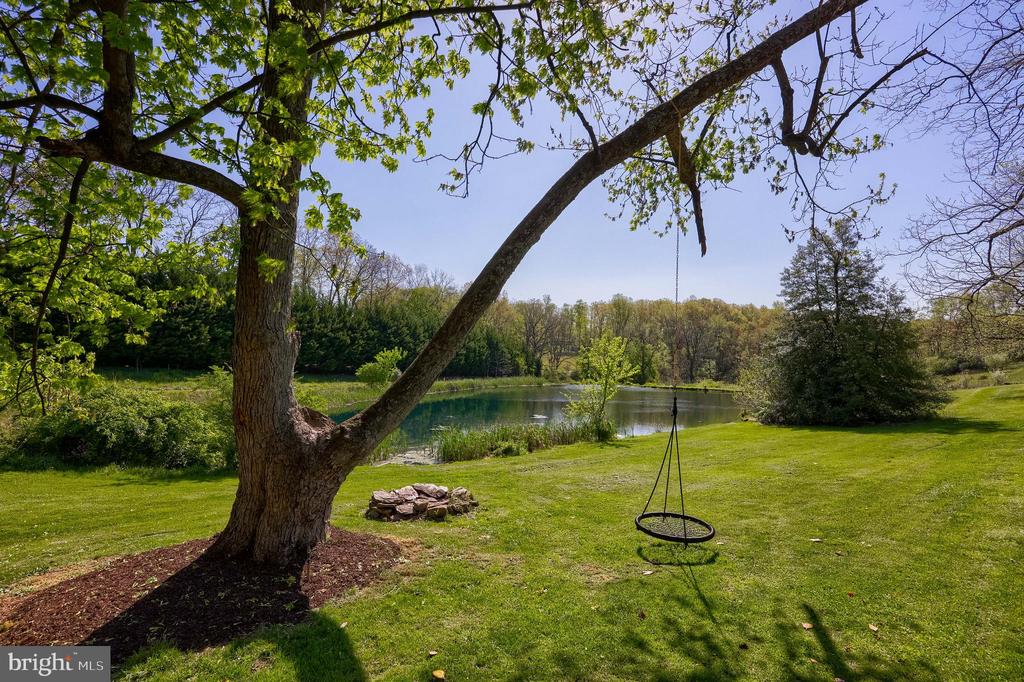420 MELLINGER DRIVE