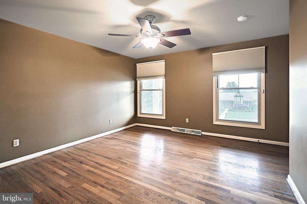 3410 BLACKFRIAR LANE