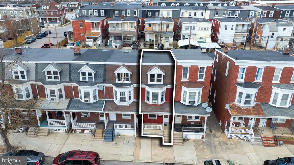 715 WALLACE STREET