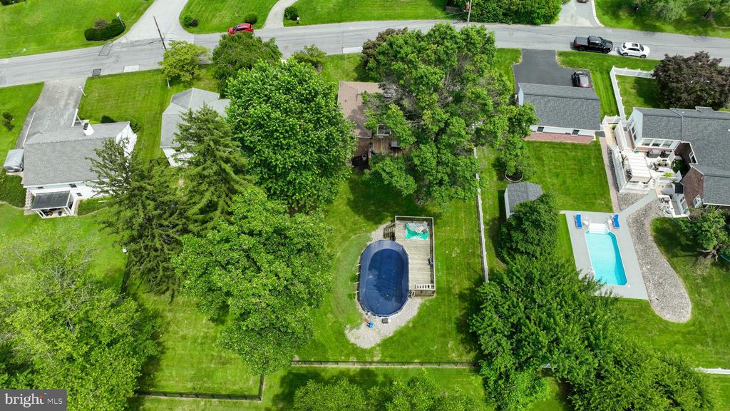 536 WELLINGTON DRIVE