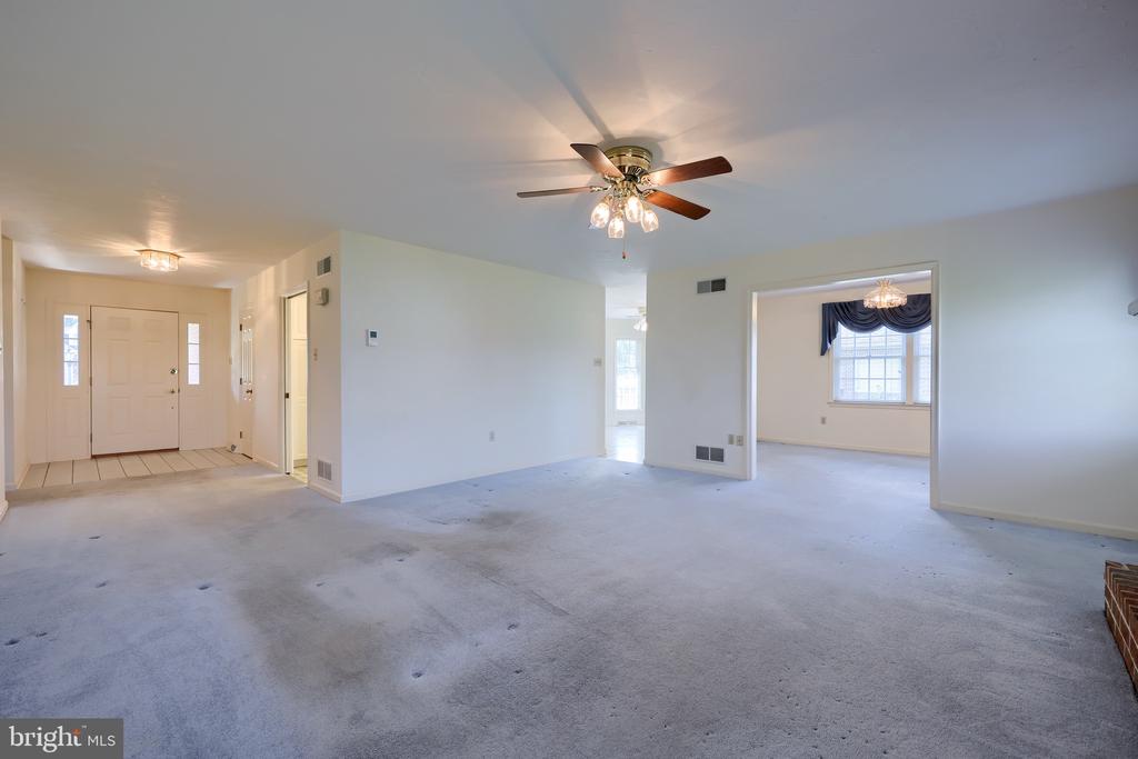 2330 MOUNTAIN VIEW DRIVE