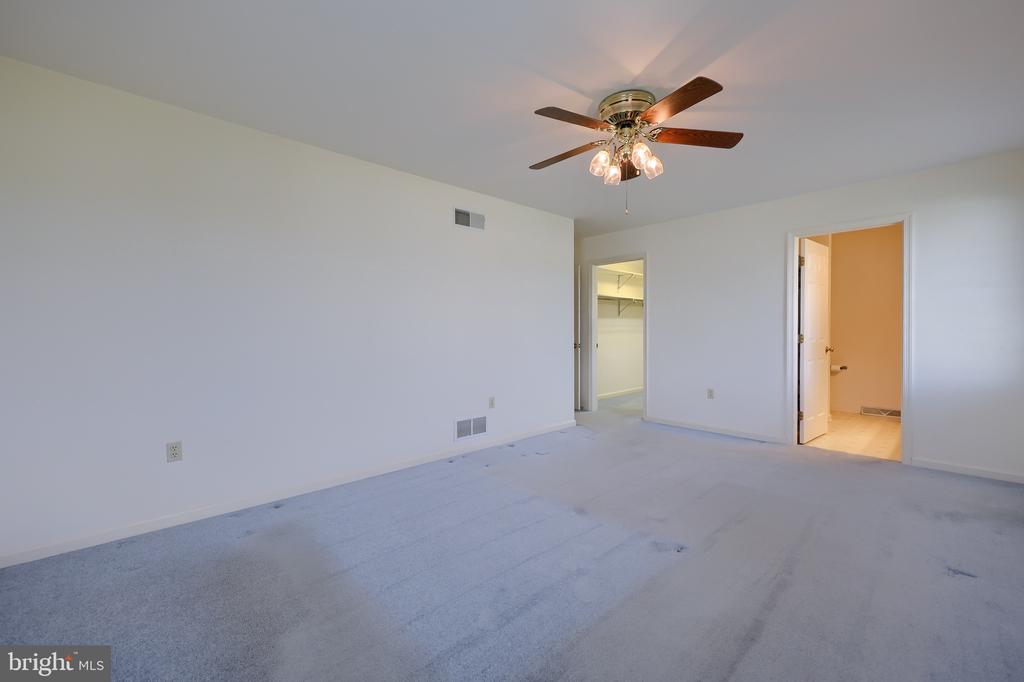 2330 MOUNTAIN VIEW DRIVE