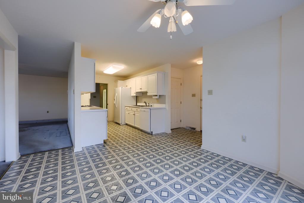 2330 MOUNTAIN VIEW DRIVE
