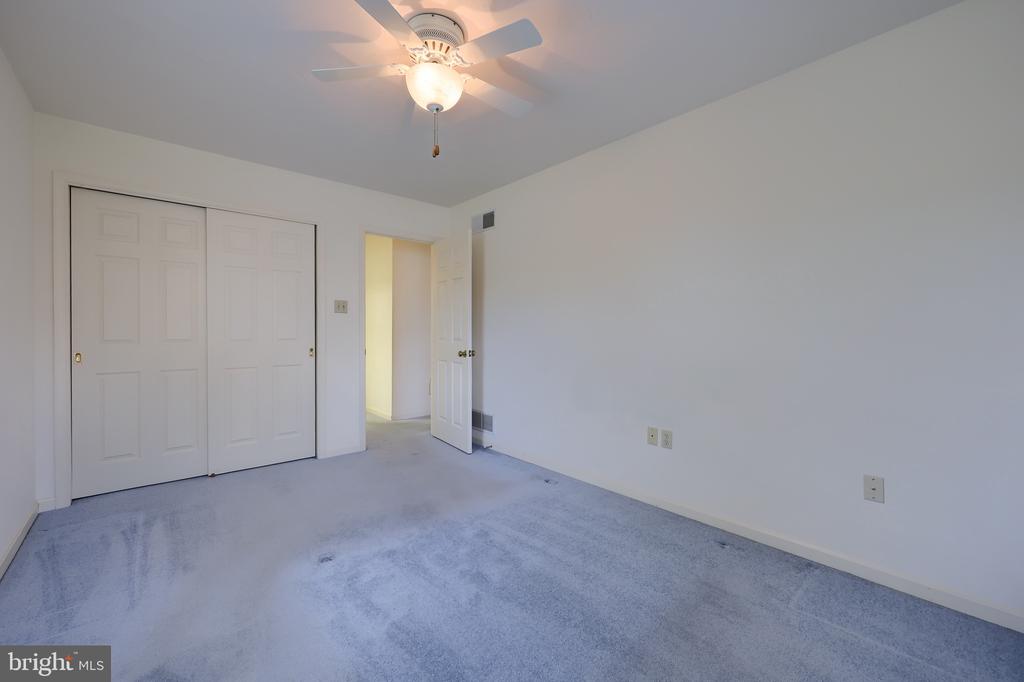 2330 MOUNTAIN VIEW DRIVE
