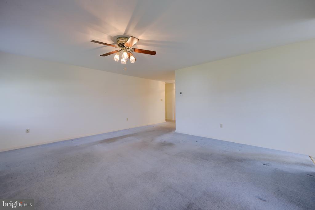 2330 MOUNTAIN VIEW DRIVE
