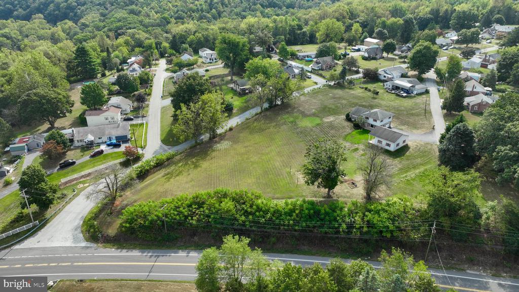 1015 GINGER DRIVE