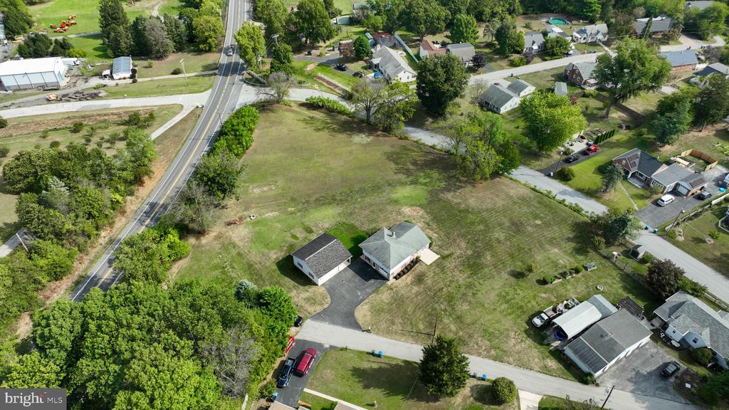 1015 GINGER DRIVE