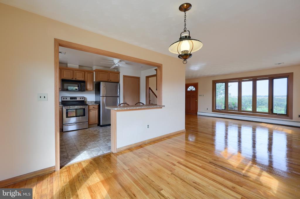 1015 GINGER DRIVE