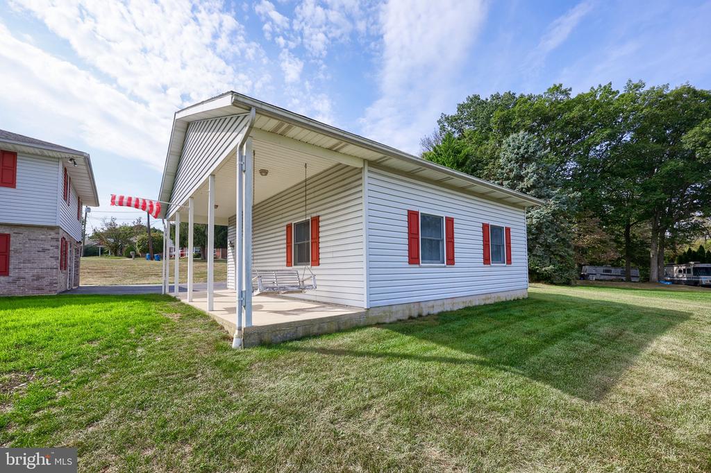 1015 GINGER DRIVE