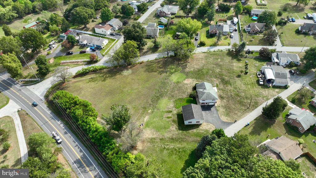 1015 GINGER DRIVE