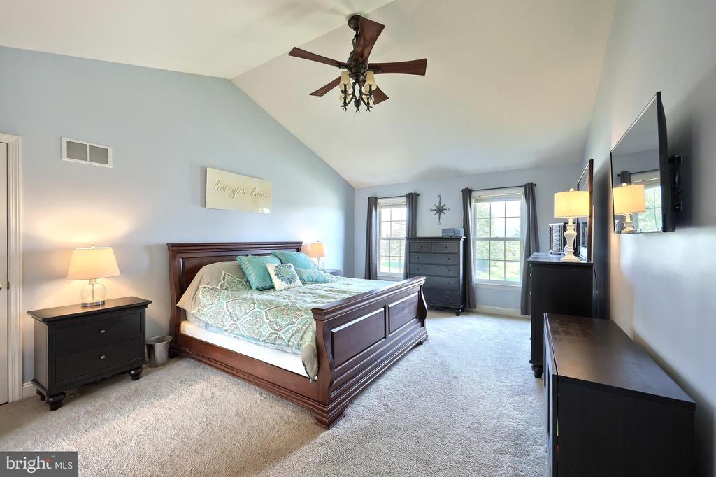 4220 PEACH ORCHARD HOLLOW