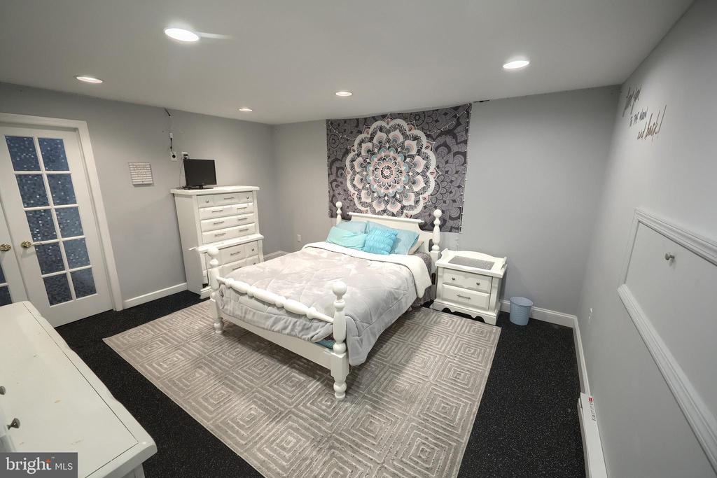 4220 PEACH ORCHARD HOLLOW