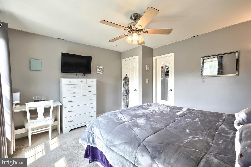 4220 PEACH ORCHARD HOLLOW
