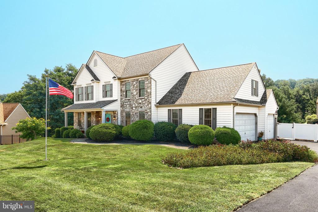 4220 PEACH ORCHARD HOLLOW